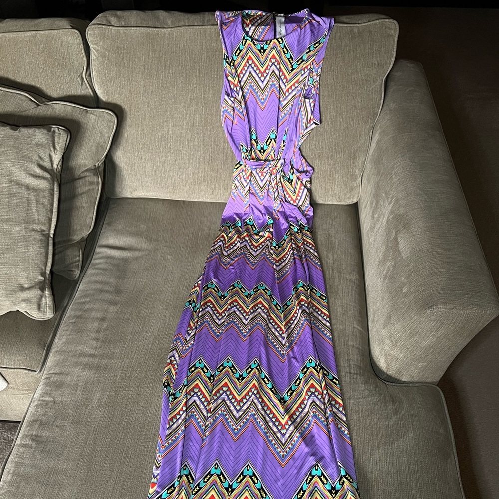 T-Bags Los Angeles Lavender Zig Zag Maxi Dress
